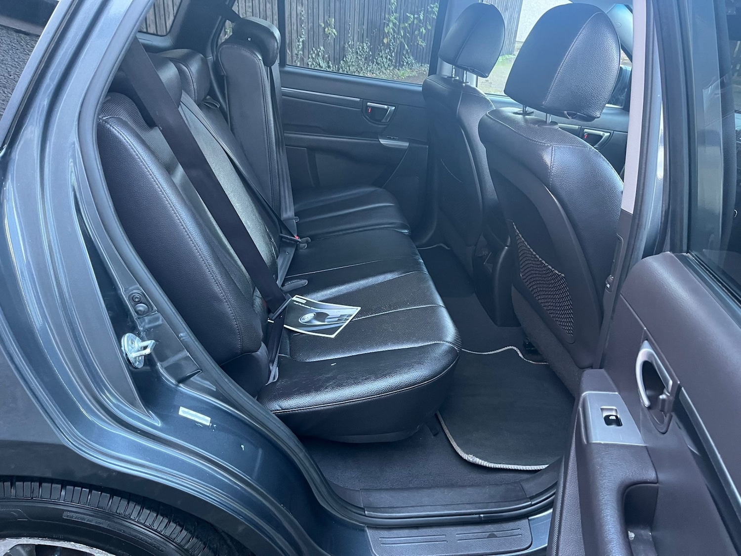 Used Hyundai Santa Fe 2012 for sale - 76594592: Photo 9