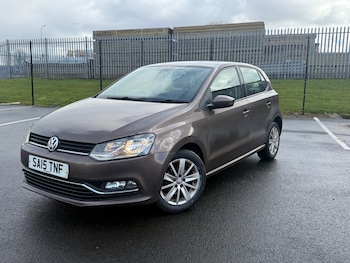 Used Volkswagen Polo 2015 for sale - 77889326: Photo