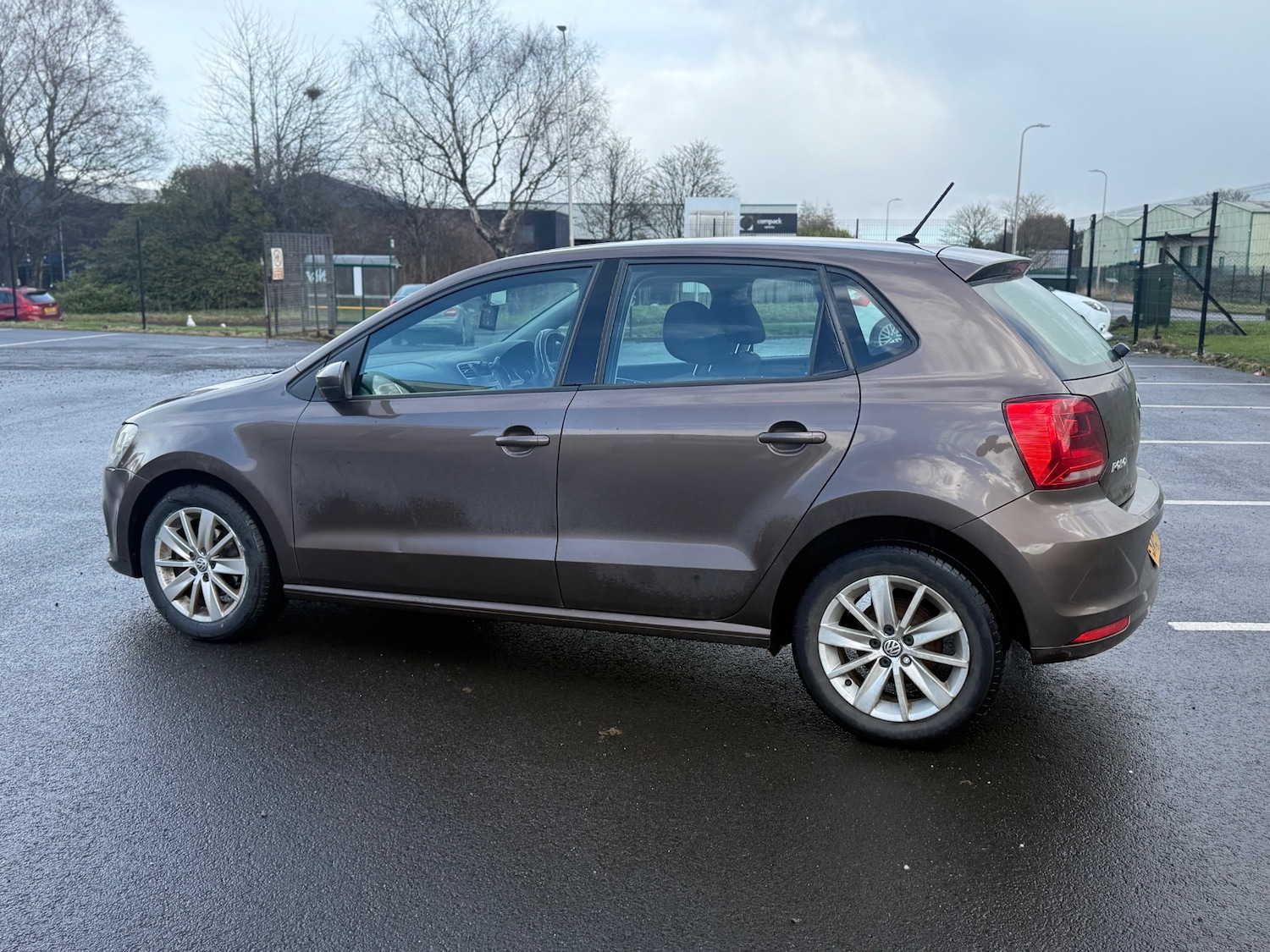 Used Volkswagen Polo 2015 for sale - 77889326: Photo 6