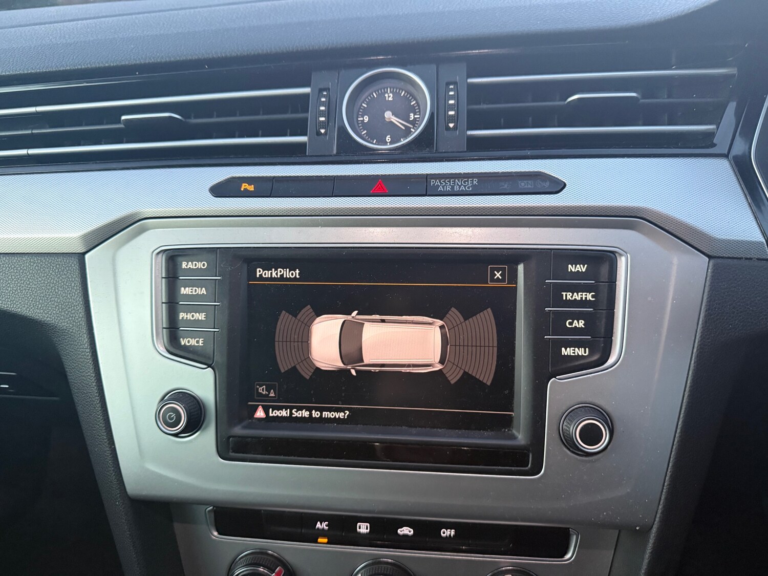 Used Volkswagen Passat 2015 for sale - 77190327: Photo 13