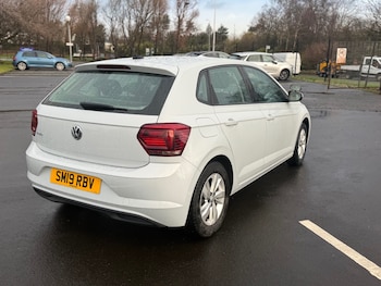 Used Volkswagen Polo 2019 for sale - 76951397: Photo