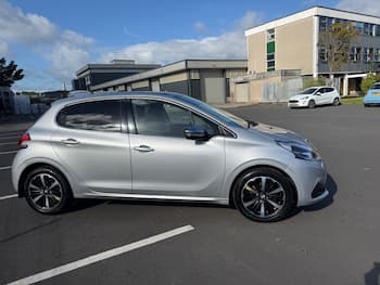 Used Peugeot 208 2016 for sale - 79748566: Photo