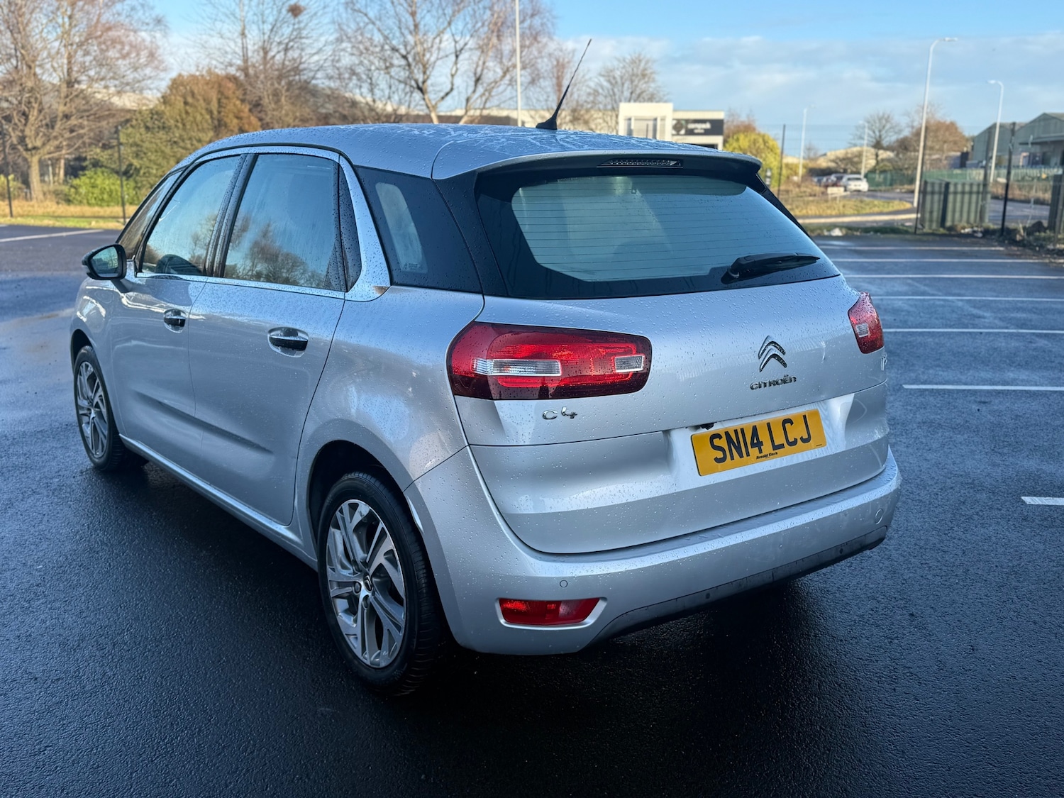 Used Citroen C4 Picasso 2014 for sale - 77183287: Photo 4