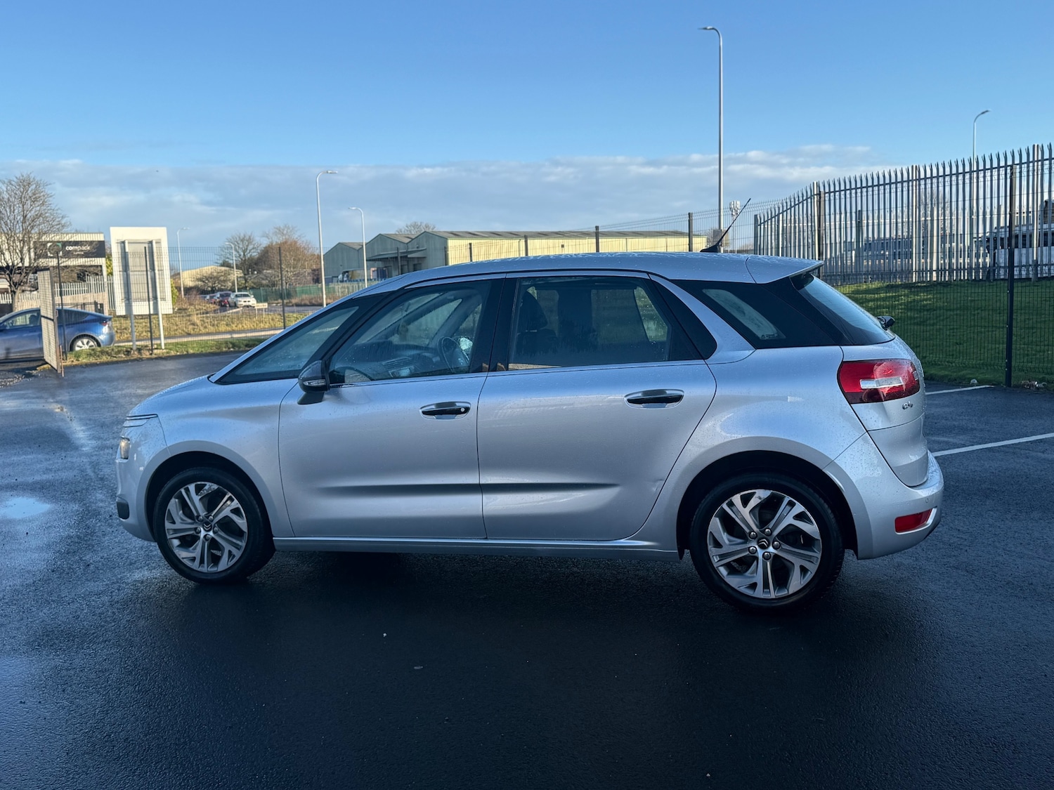 Used Citroen C4 Picasso 2014 for sale - 77183287: Photo 5