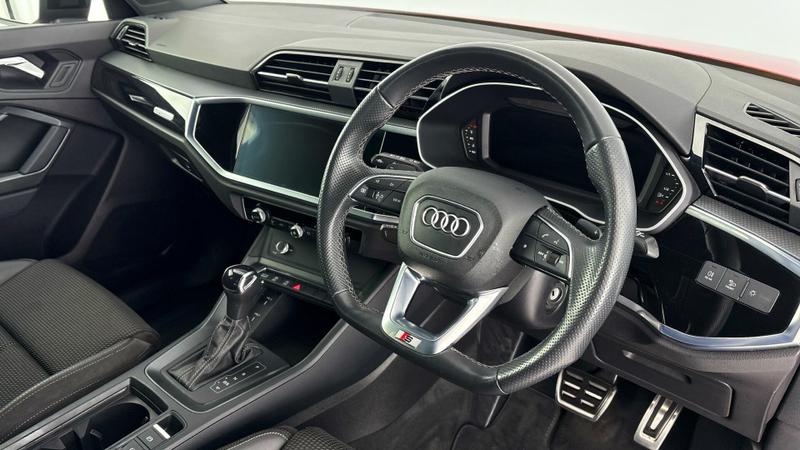Used Audi Q3 2021 for sale - 76882808: Photo 6