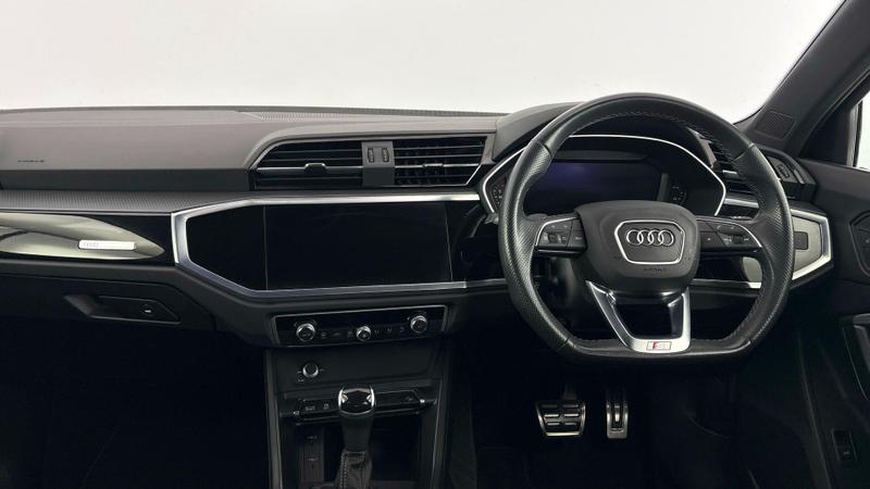Used Audi Q3 2021 for sale - 76882808: Photo 8