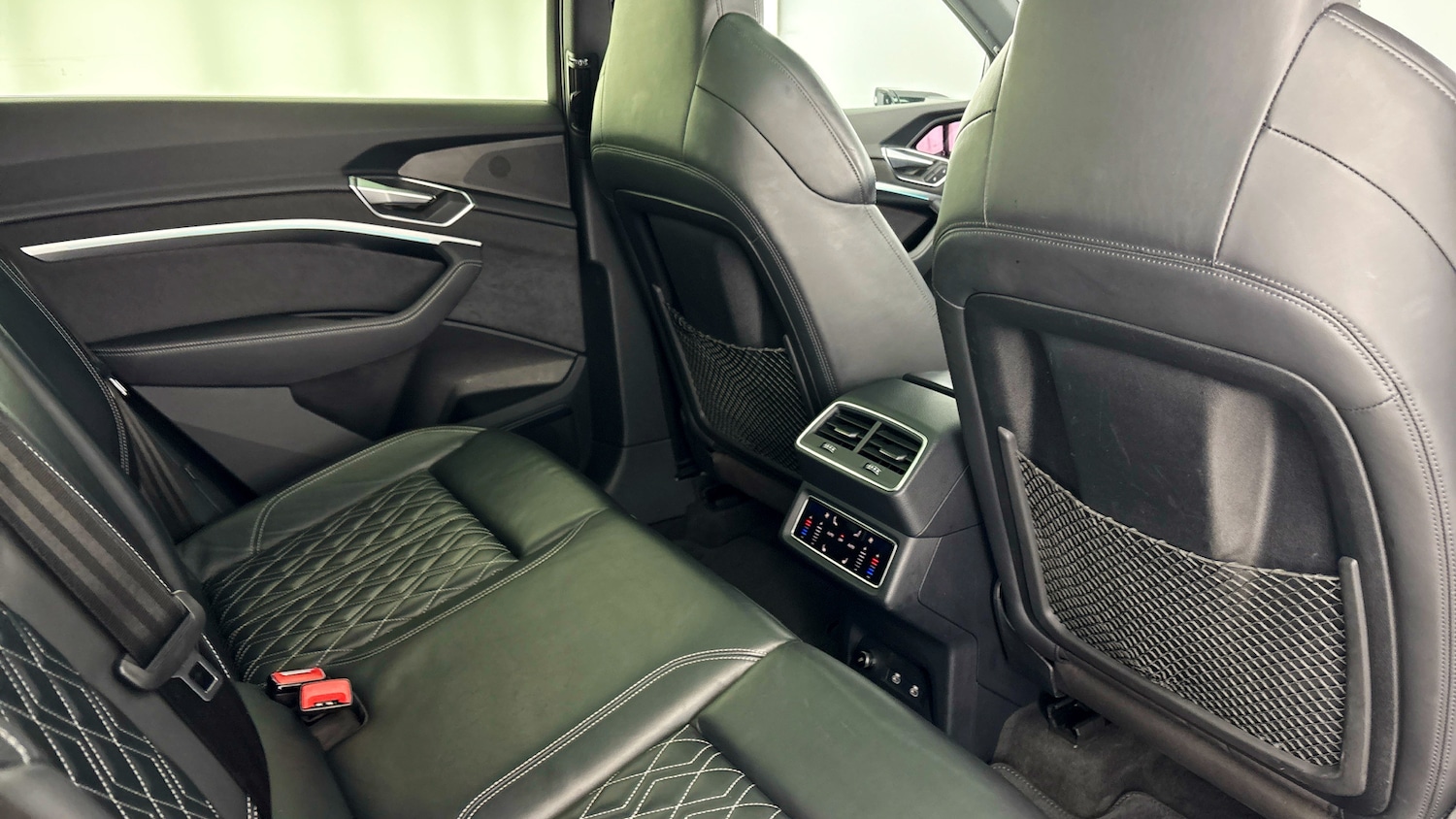 Used Audi e-tron 2022 for sale - 77977298: Photo 37