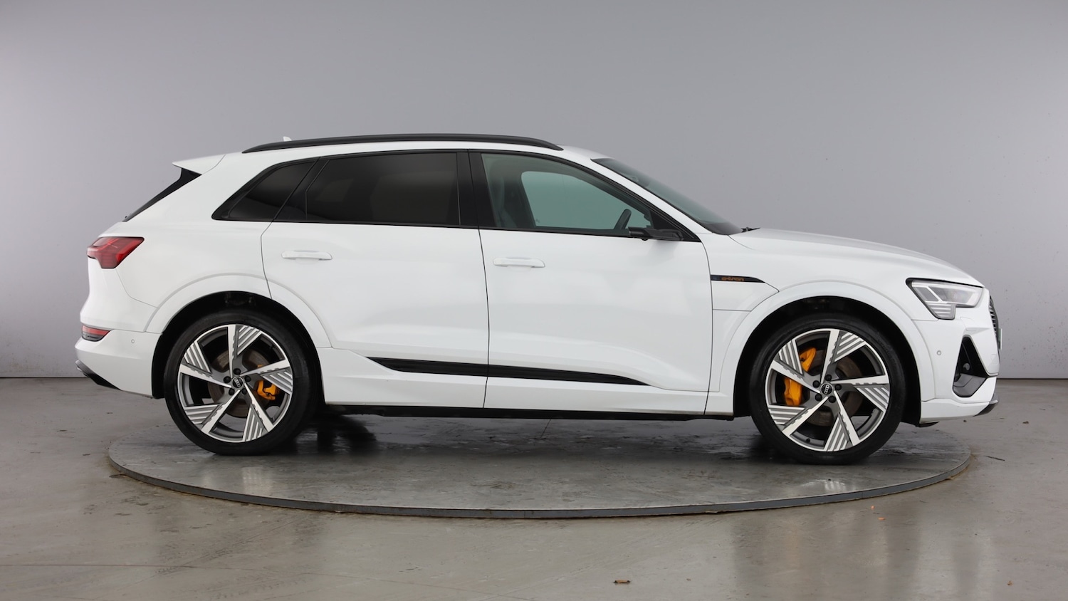 Used Audi e-tron 2022 for sale - 77977298: Photo 4