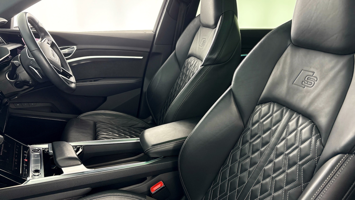 Used Audi e-tron 2022 for sale - 77977298: Photo 44