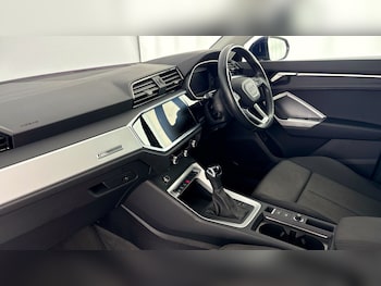 Used Audi Q3 2024 for sale - 79211536: Photo