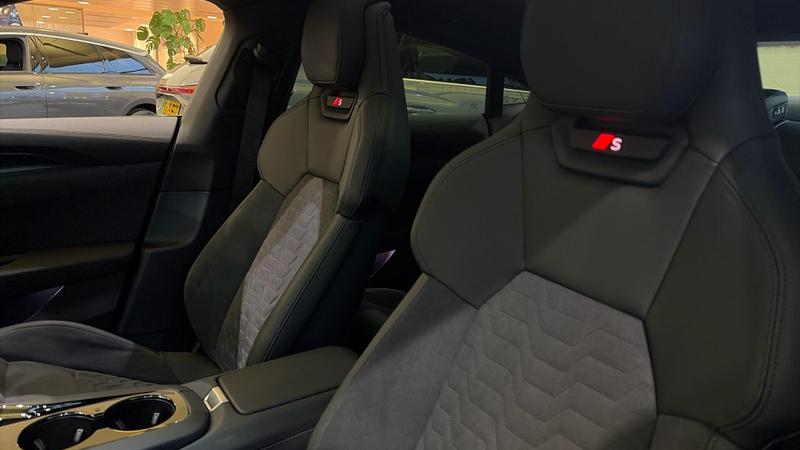 Used Audi e-tron GT for sale - 77447359: Photo 32