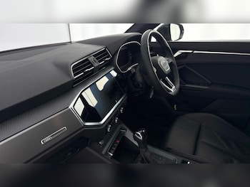 Used Audi Q3 2025 for sale - 76931257: Photo