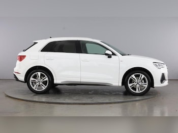 Used Audi Q3 2025 for sale - 77152169: Photo