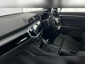 Used Audi Q3 2025 for sale - 76494639: Photo