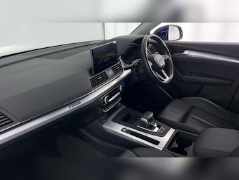 Used Audi Q5 2023 for sale - 76079808: Photo 2
