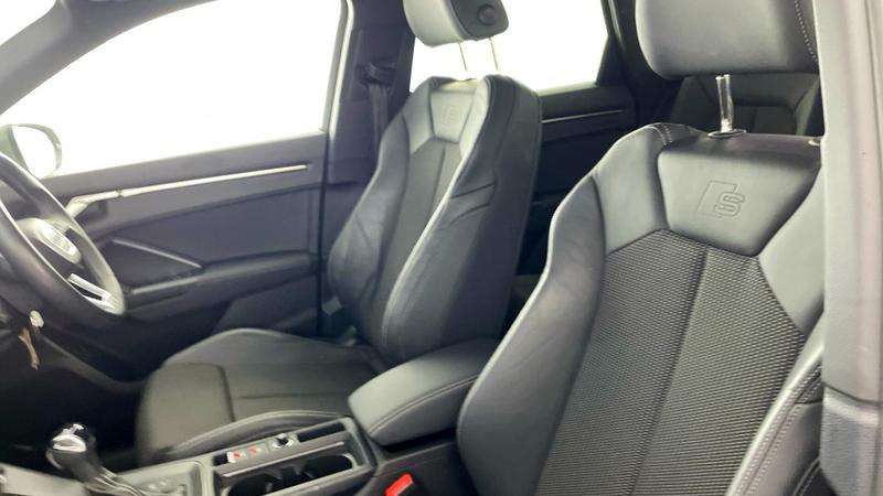 Used Audi Q3 2023 for sale - 75694649: Photo 32