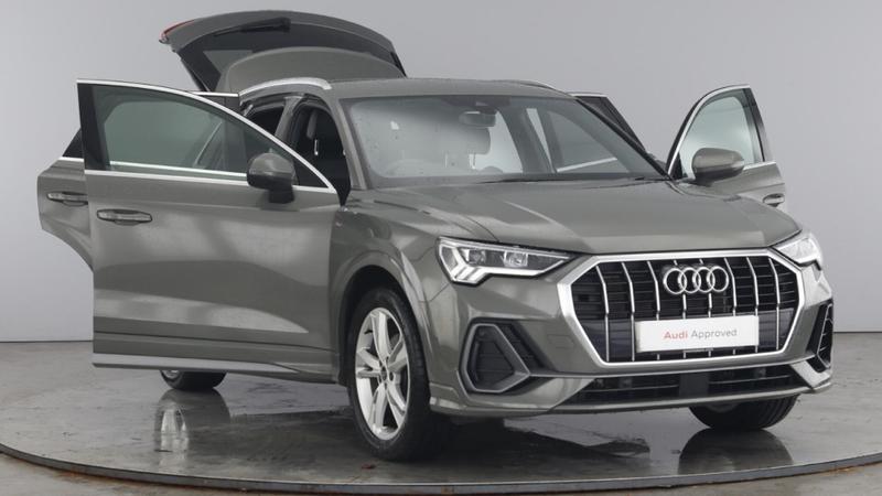 Used Audi Q3 2023 for sale - 75694649: Photo 9