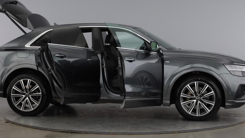 Used Audi Q8 2022 for sale - 77301092: Photo 10