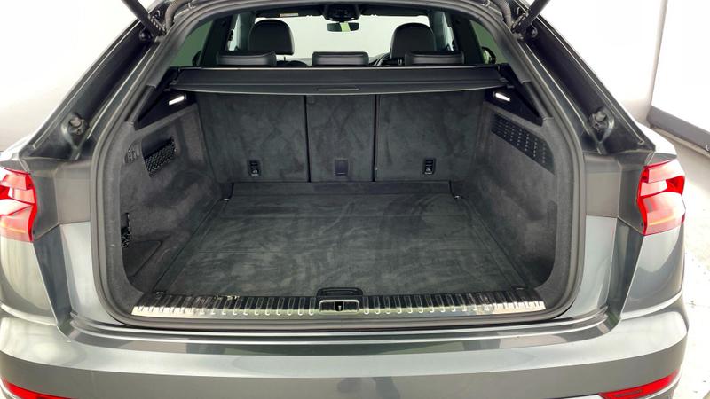 Used Audi Q8 2022 for sale - 77301092: Photo 35