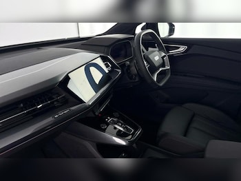 Used Audi Q4 e-tron 2025 for sale - 77233697: Photo