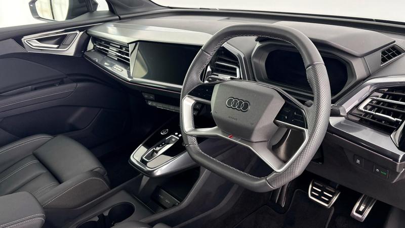 Used Audi Q4 e-tron 2025 for sale - 77233697: Photo 6
