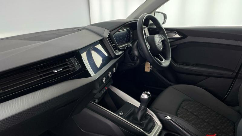 Used Audi A1 2023 for sale - 75946964: Photo 2