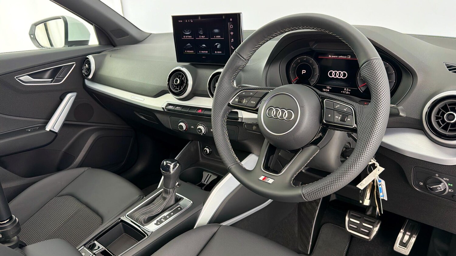 Used Audi Q2 2025 for sale - 77602641: Photo 6