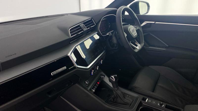 Used Audi Q3 2025 for sale - 76819158: Photo 2