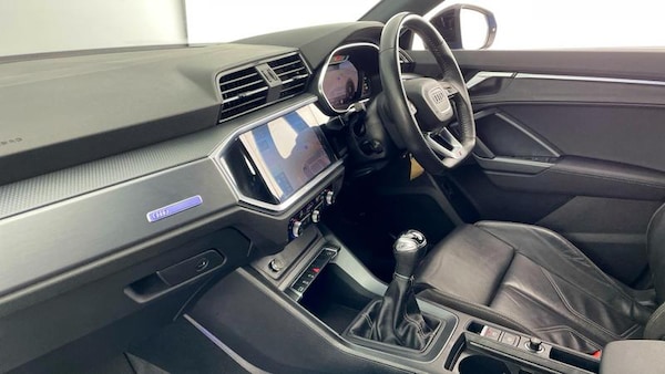 Used Audi Q3 2020 for sale - 76079849: Photo 2