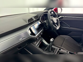 Used Audi Q3 2019 for sale - 77946314: Photo