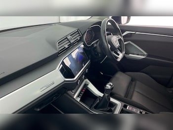 Used Audi Q3 2020 for sale - 76586495: Photo