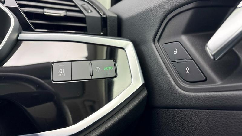 Used Audi Q3 2022 for sale - 76931260: Photo 12