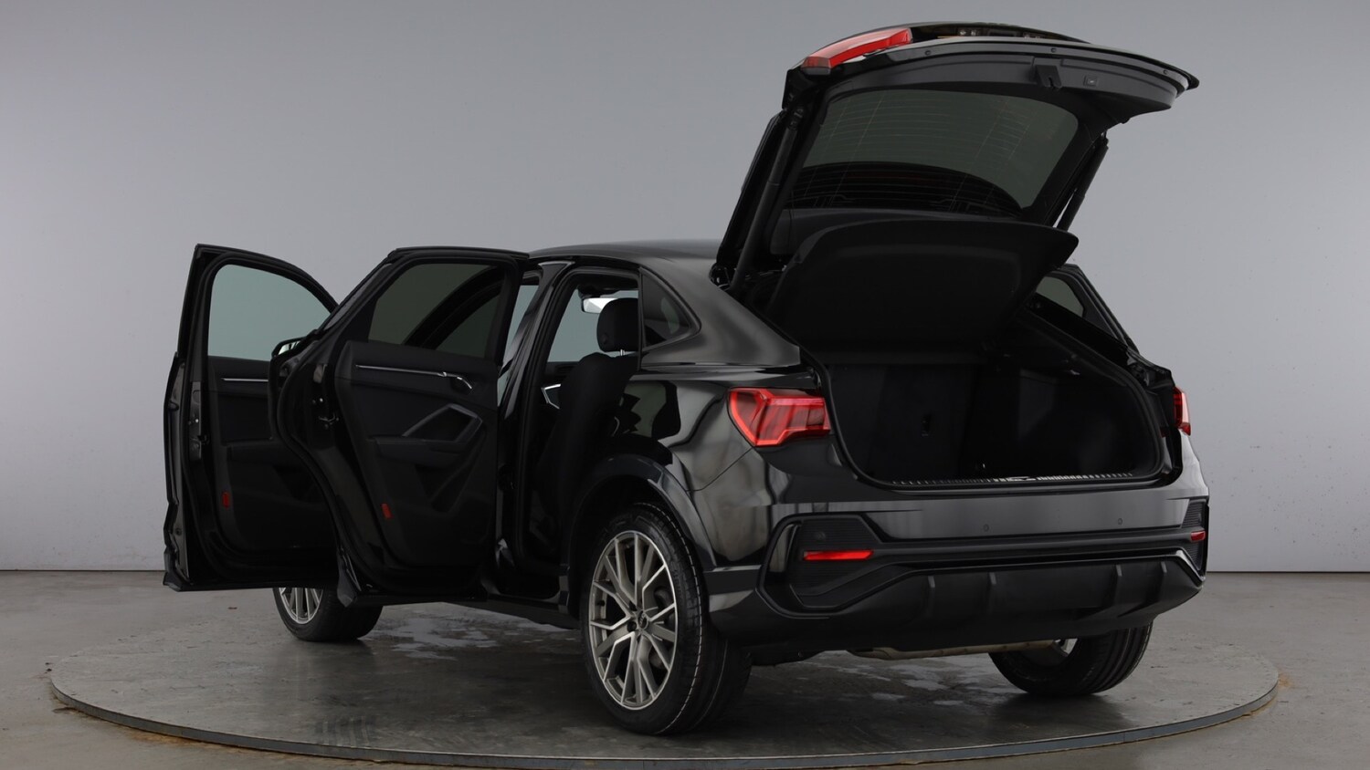 Used Audi Q3 2025 for sale - 77602772: Photo 11