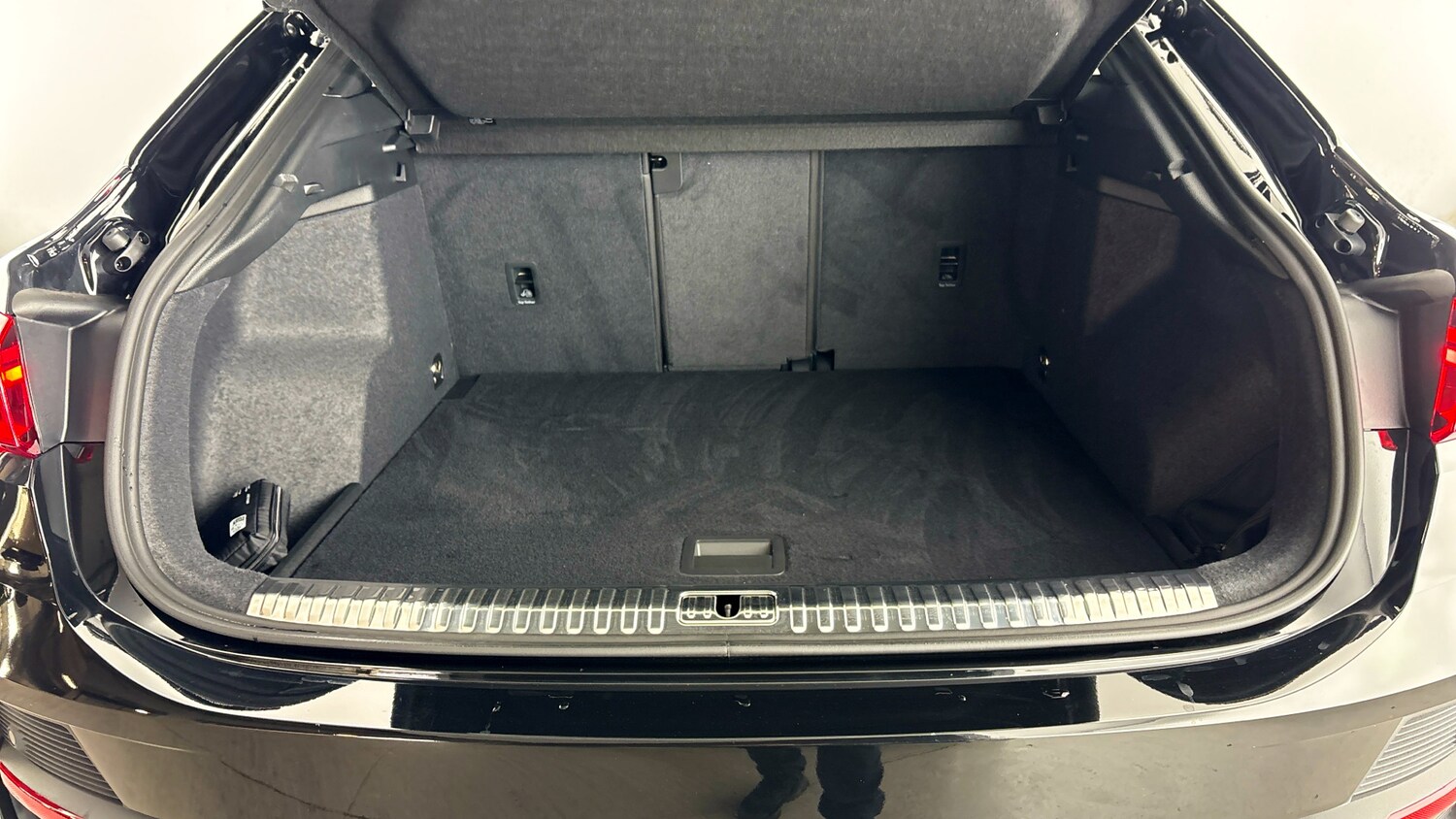 Used Audi Q3 2025 for sale - 77602772: Photo 30