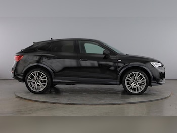 Used Audi Q3 2025 for sale - 77186963: Photo