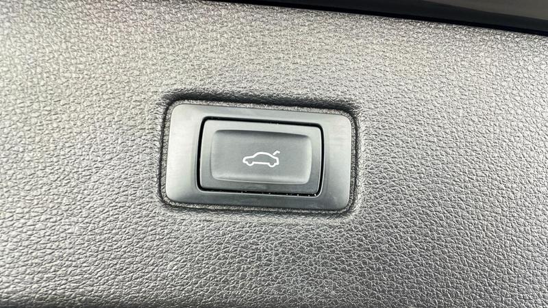 Used Audi Q7 2023 for sale - 76097240: Photo 36