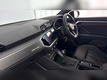 Used Audi Q3 2025 for sale - 77505088: Photo