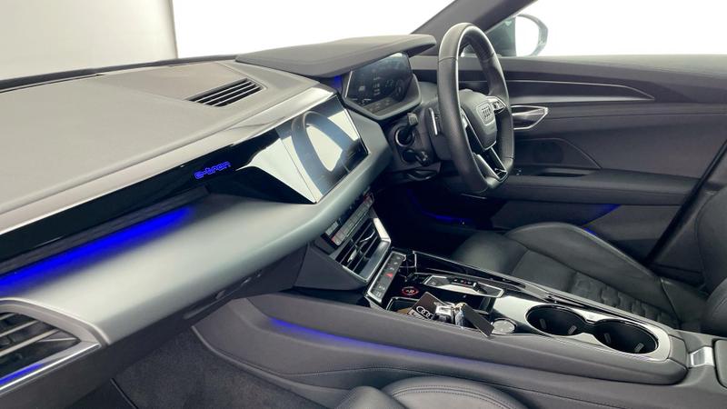 Used Audi e-tron GT 2022 for sale - 76882527: Photo 2