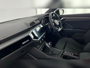 Used Audi Q3 2025 for sale - 75457398: Photo