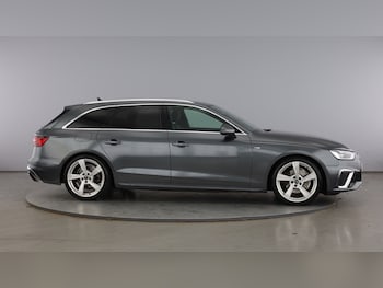 Used Audi A4 Avant 2023 for sale - 77807386: Photo