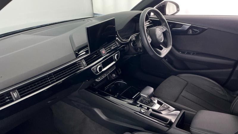 Used Audi A4 2022 for sale - 76603405: Photo 2