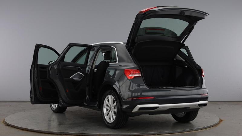 Used Audi Q3 2025 for sale - 76117501: Photo 11