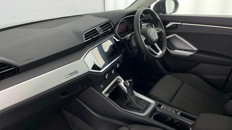 Used Audi Q3 2025 for sale - 76117501: Photo 2