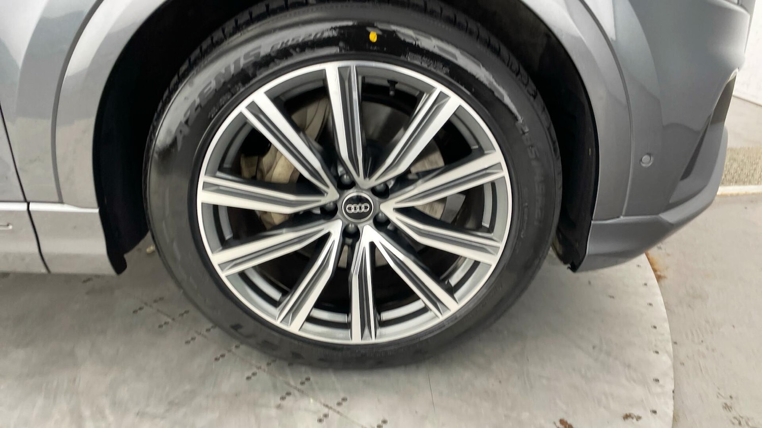 Used Audi Q8 2022 for sale - 77650356: Photo 5