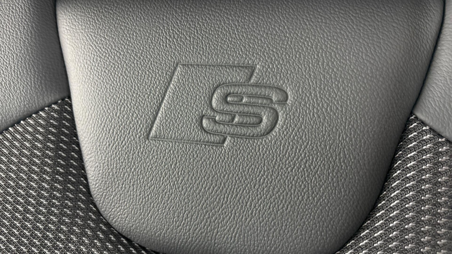 Used Audi Q2 for sale - 78162619: Photo 35