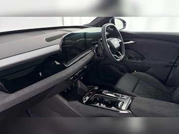 Used Audi Q6 e-tron 2026 for sale - 79060447: Photo