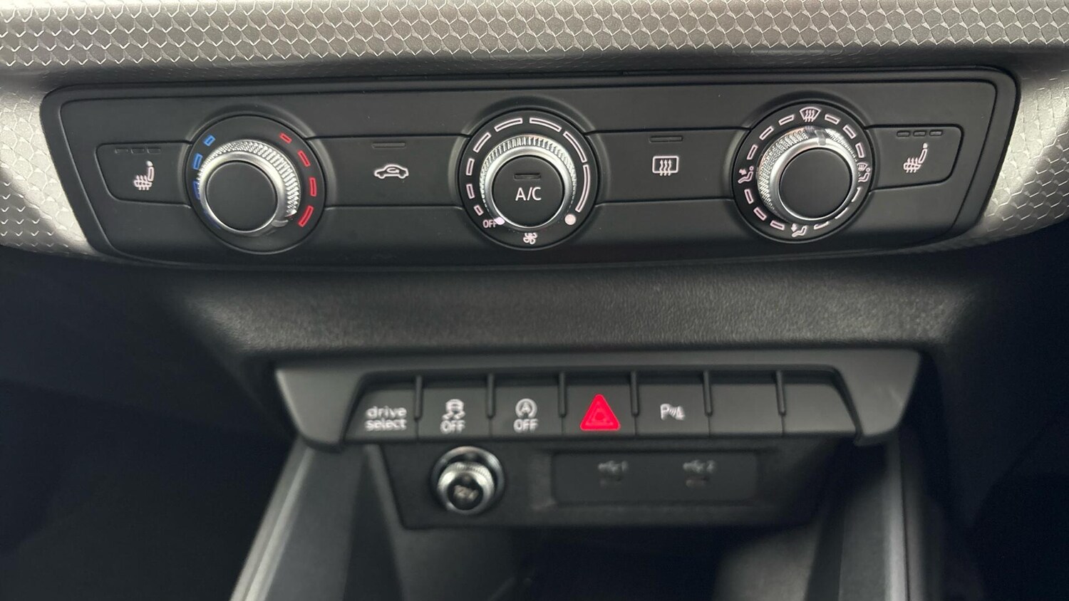 Used Audi A1 for sale - 77759561: Photo 12