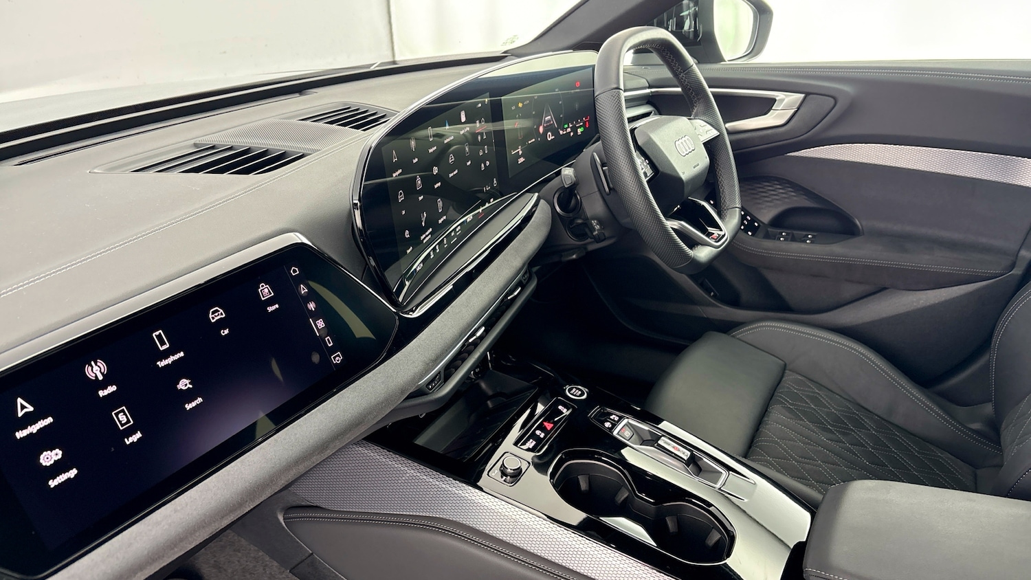 Used Audi A5 2025 for sale - 77505136: Photo 2