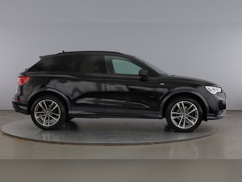Used Audi Q3 2023 for sale - 79060444: Photo