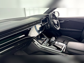 Used Audi Q8 2021 for sale - 79302290: Photo